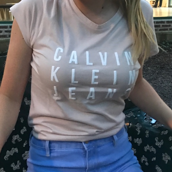 Calvin Klein Jeans T-Shirt - Picture 3 of 3